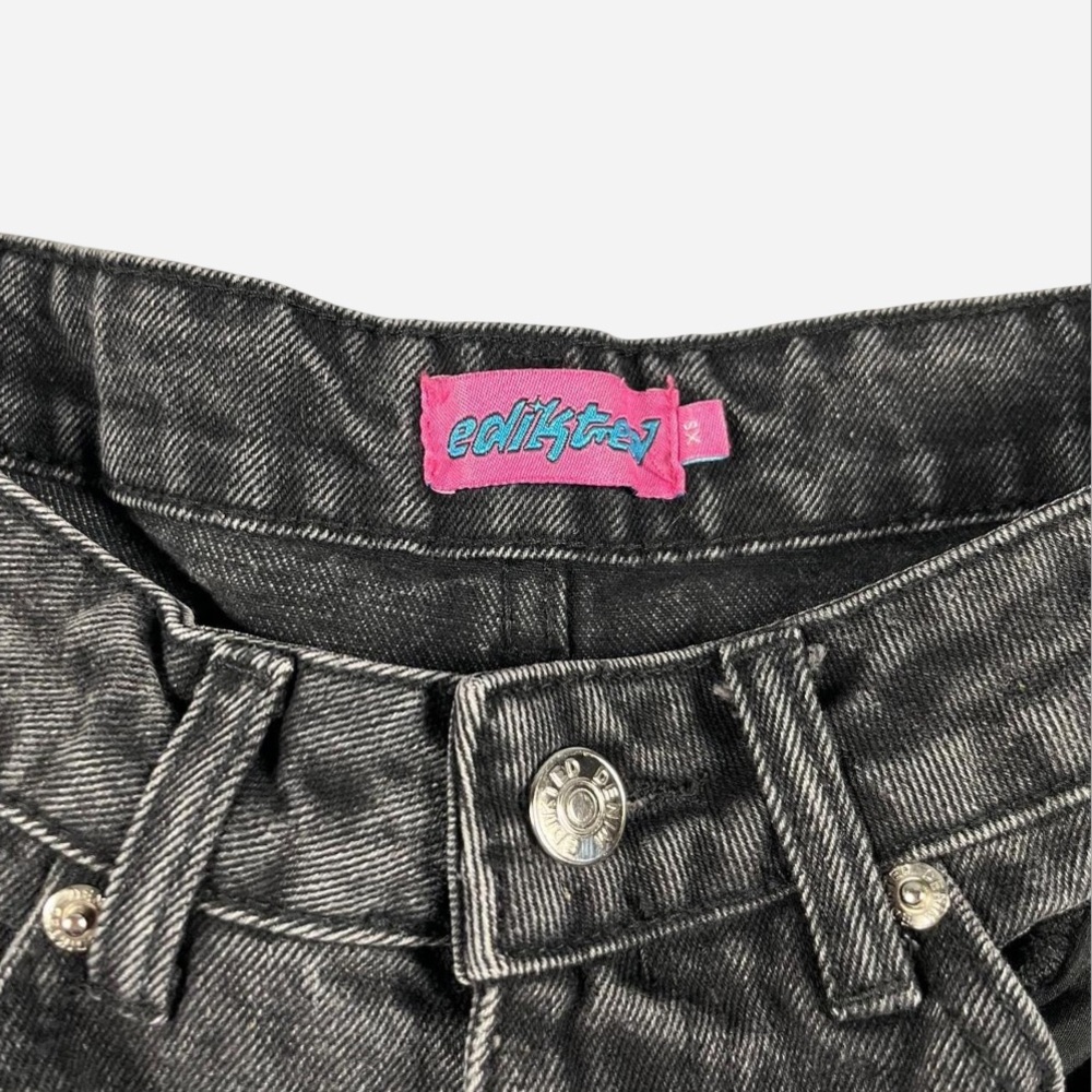 Edikted Raelynn Washed Low Rise Jeans - Picture 4 of 4